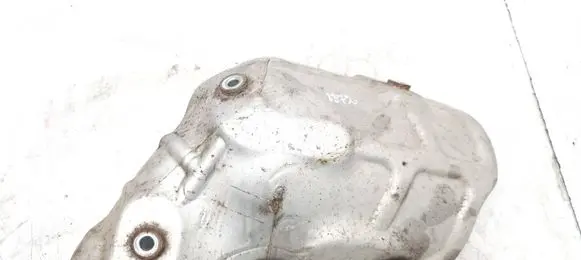 Toyota Avensis T250 Heat shield in engine bay 