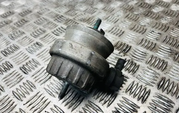 Audi A6 S6 C6 4F Engine mount bracket 4F0199379H