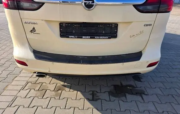 Opel Zafira C Rear bumper 