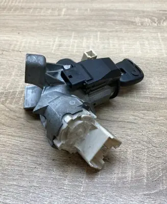 Toyota Yaris Ignition lock N0502241256