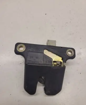 Audi A6 S6 C5 4B Tailgate/trunk/boot lock/catch/latch 4B5827505B