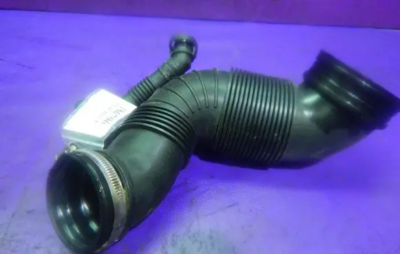 Skoda Superb B6 (3T) Air intake hose/pipe 3C0129654