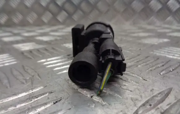Chrysler PT Cruiser Vacuum valve 0025401497