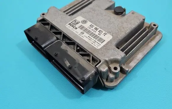 Volkswagen Touran I Engine control unit/module ECU 03G906021FE IMPRK1494028