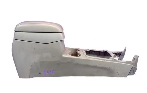 Hyundai Santa Fe Center console 84681-2B000