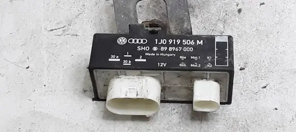 Skoda Fabia Mk1 (6Y) Coolant fan relay 1J0919506M 898967000