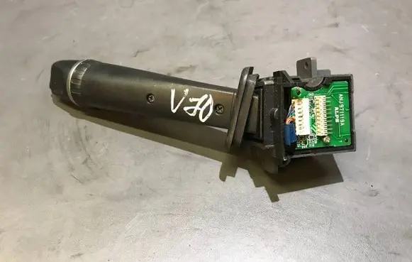 Volvo V70 Wiper control stalk 30739218 06W21D
