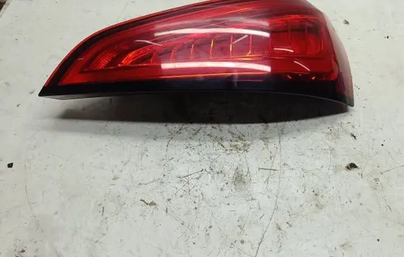 Audi Q5 SQ5 Tailgate rear/tail lights 8R0945094D AU416PAT2 21240202