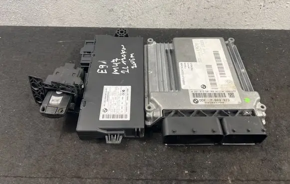BMW 3 E90 E91 Engine ECU kit and lock set 2063085847 7803373 5WK49511FBR