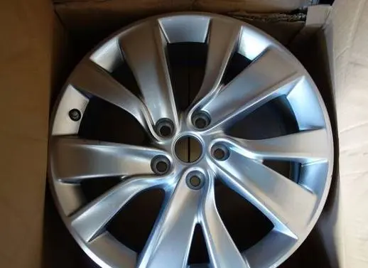 Opel Cascada R18 alloy rim 