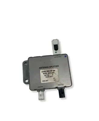 Mercedes-Benz C W204 Aerial antenna amplifier A4638203789 12042011