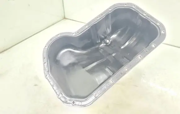 Volkswagen PASSAT B5 Oil sump 