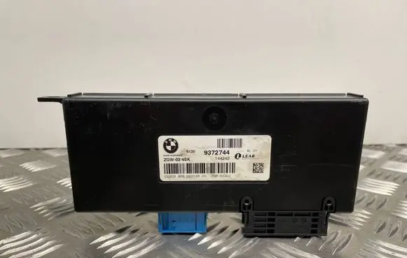 BMW 5 F10 F11 Gateway control module 9372744