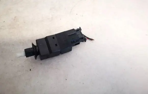 Mercedes-Benz E W211 Brake pedal sensor switch 0015454009