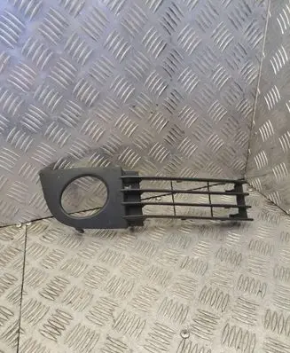 Audi A6 S6 C5 4B Front fog light trim/grill 4B0807682T