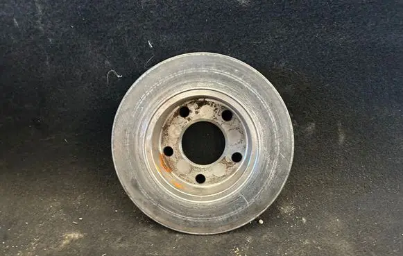 Volkswagen PASSAT B6 Rear brake disc