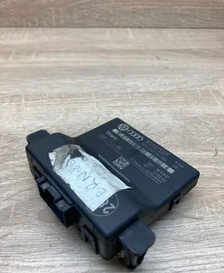 Volkswagen Golf V Gateway control module 1K0907530F 1K0907951