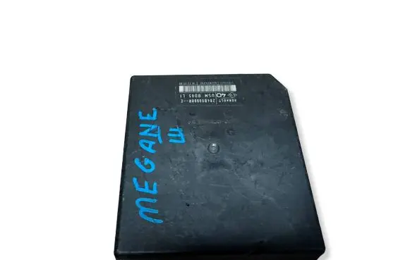 Renault Megane III Comfort/convenience module 284B60008R 8229314252 519339311