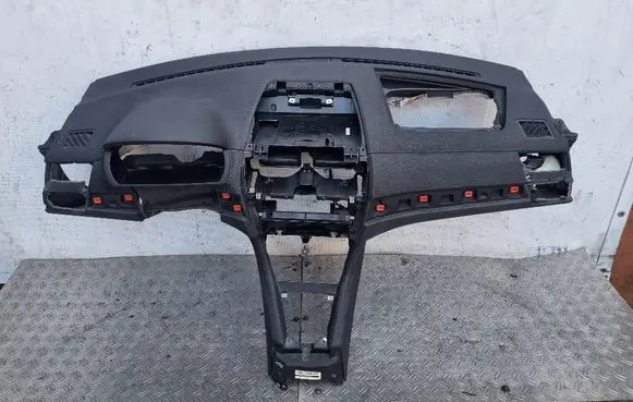 BMW X3 E83 Dashboard 7055976 000004856330 00073265846