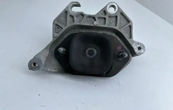 Renault Clio V Gearbox mounting bracket 112532302R
