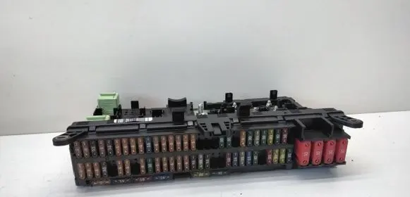 BMW X5 E53 Fuse module 8380409