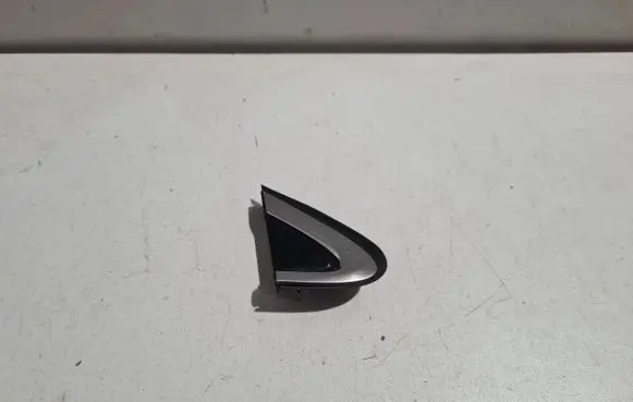 Lexus RX 450H Fender end trim 6011748030