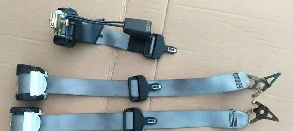 Mercedes-Benz S W140 Seat belt trim 