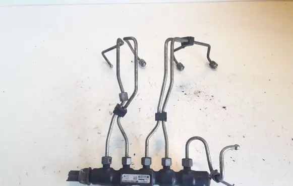 Volvo V50 Fuel main line pipe 9654592680