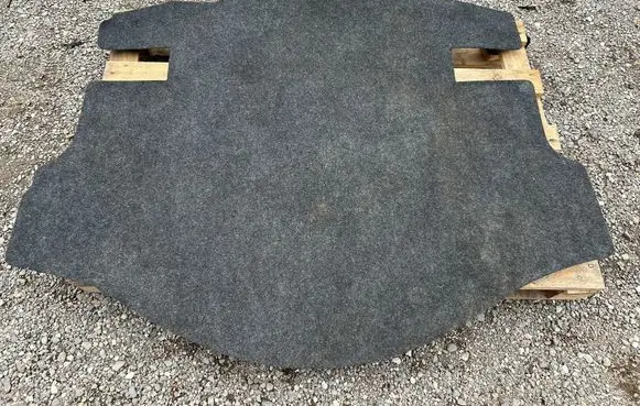 Trunk/boot floor carpet liner