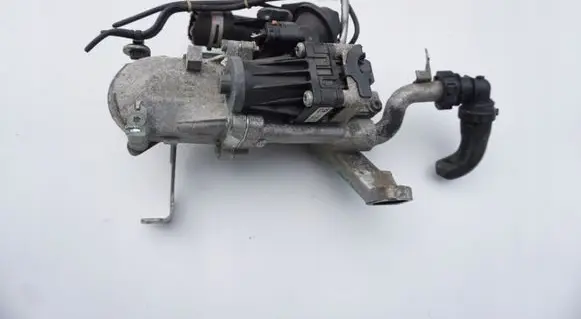 Citroen C4 II EGR valve 9802194080