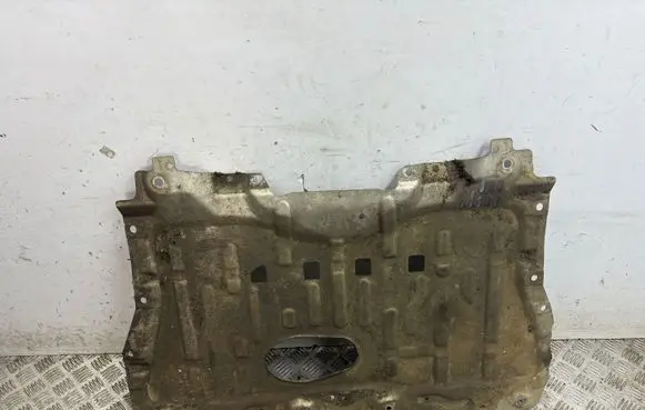 Toyota GT 86 Engine splash shield/under tray