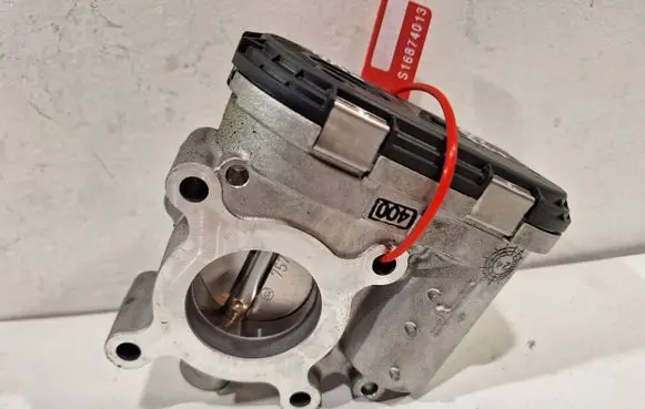 Renault Kadjar Throttle body valve 0280750654