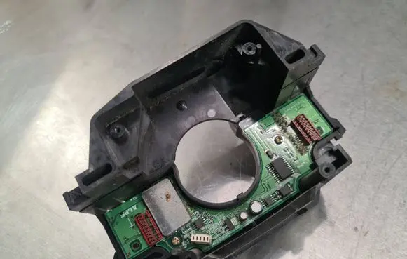 Volvo V70 Steering angle sensor 8666599