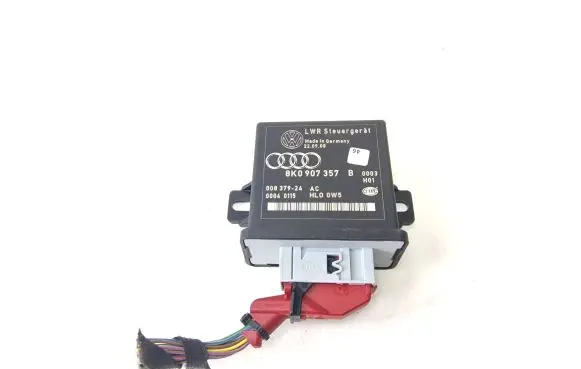 Audi A4 S4 B8 8K Light module LCM 8K0907357B