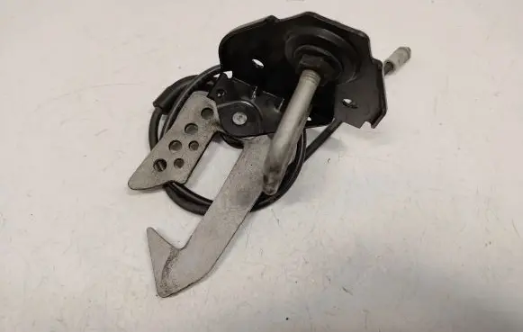 BMW 5 GT F07 Engine bonnet/hood lock/latch loop/hook 7183764 51237183764