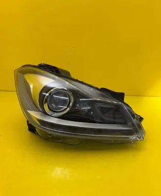 Mercedes-Benz C AMG W204 Headlight/headlamp A2048204439
