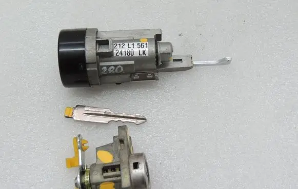 Opel Antara Ignition lock 95492956 4819488