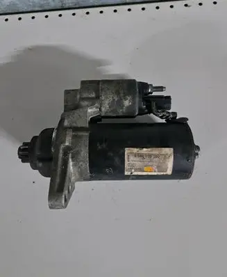 Volkswagen Caddy Starter motor 0986020250