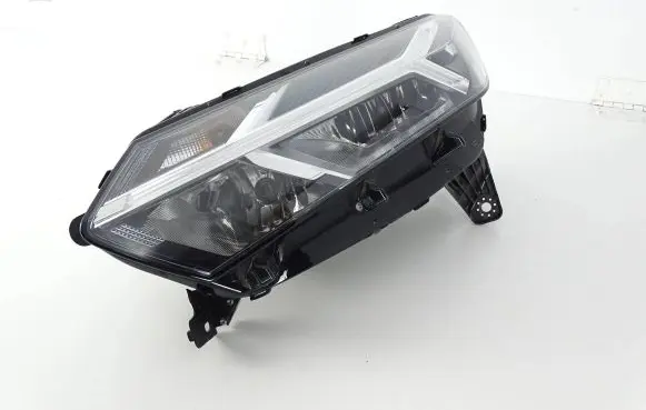 Dacia Sandero Headlight/headlamp 260608545R