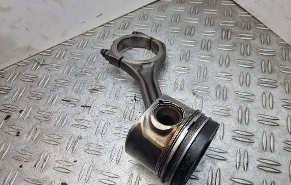 Audi Q7 4L Piston with connecting rod 059AA BHS A1DE