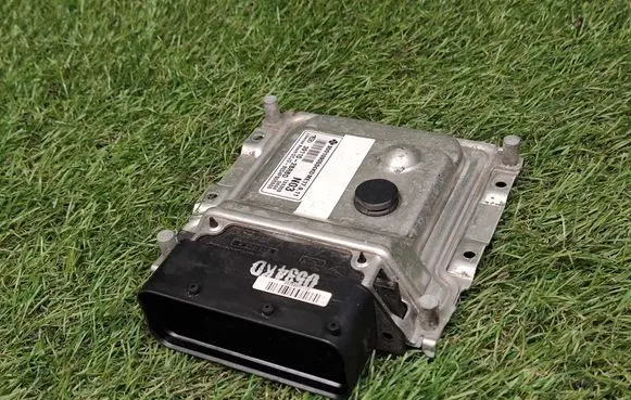 KIA Ceed Engine control unit/module 391102BRBD
