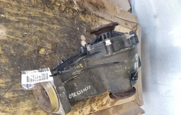 Volkswagen PASSAT B5 Rear differential 01R525053D