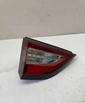 Tailgate rear/tail lights
