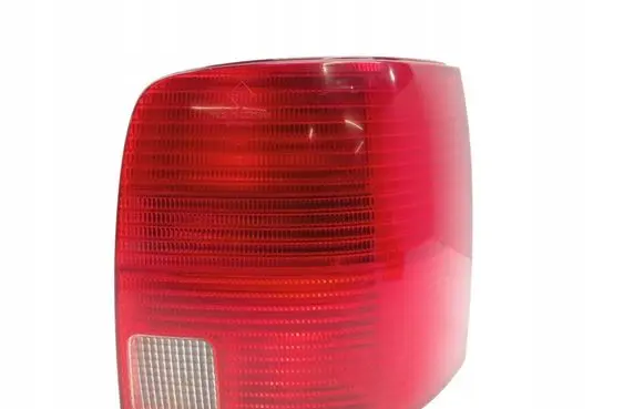 Volkswagen PASSAT B5 Rear/tail lights