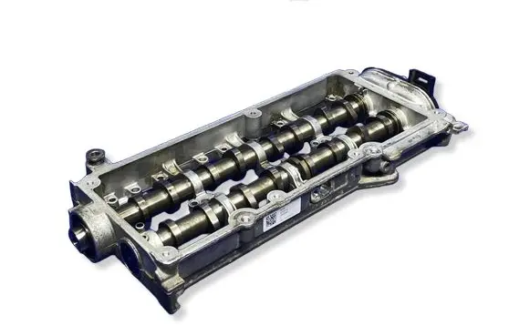 Volkswagen PASSAT B8 Engine head 04L103292F 04L044K 04L103308C
