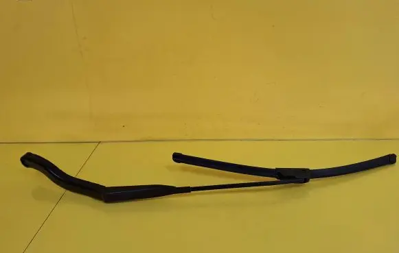 Audi A8 S8 D2 4D Front wiper blade arm 4D1955408B