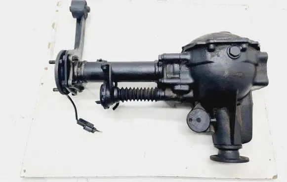 Mitsubishi Pajero Front axle beam MR124873