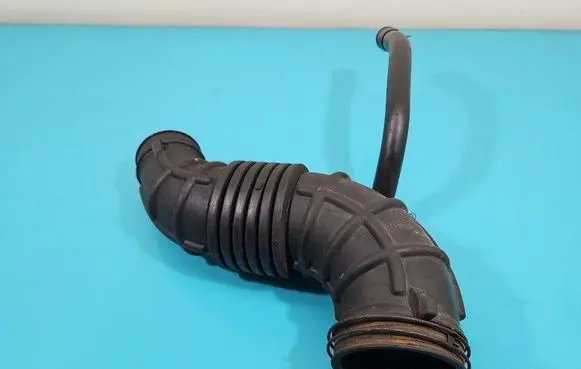 Intercooler hose/pipe