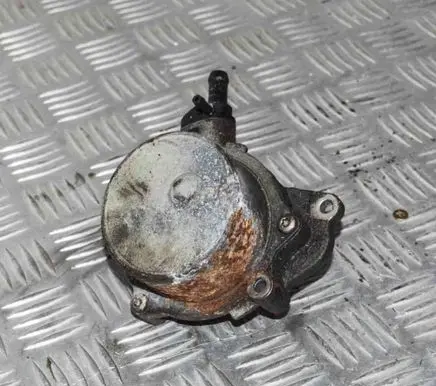 KIA Ceed Vacuum pump 288102A101