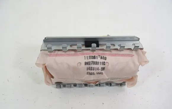 Nissan Note (E12) Passenger airbag
